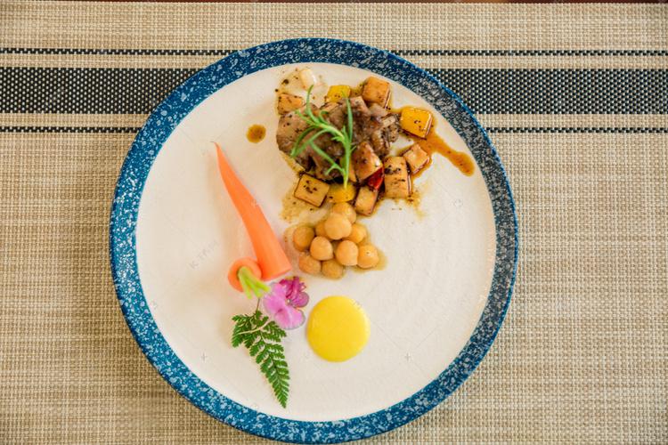 高校食堂惊现"分子料理"窗口，食品科学专业学生实战作品》