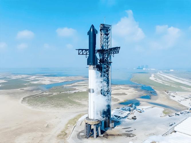 SpaceX星舰首次载人绕月票价公布：2亿美元/席，已有23人预订 