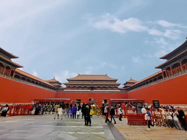 【中国北京】故宫城墙惊现"人影" 红外摄像显示有温度异常