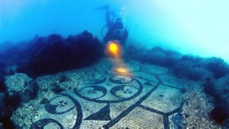 【独家揭秘】与那国岛海底遗迹：12000年前的高度文明遗存？