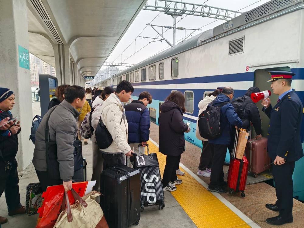 钢铁动脉的极限测试：长三角铁路如何改写全球都市圈交通法则