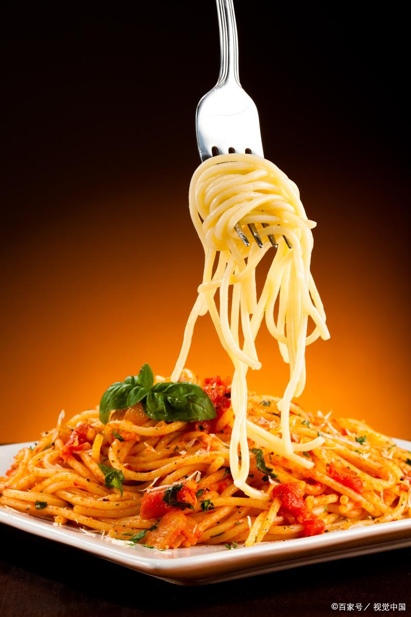 米其林主厨状告邻居"折断意面"：一根spaghetti引发的文化战争