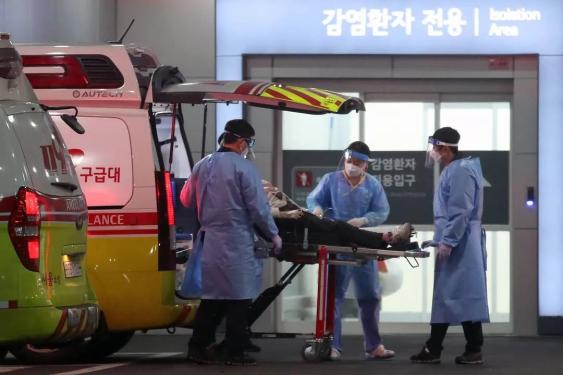 韩国医生罢工持续百日，医疗体系濒临瘫痪